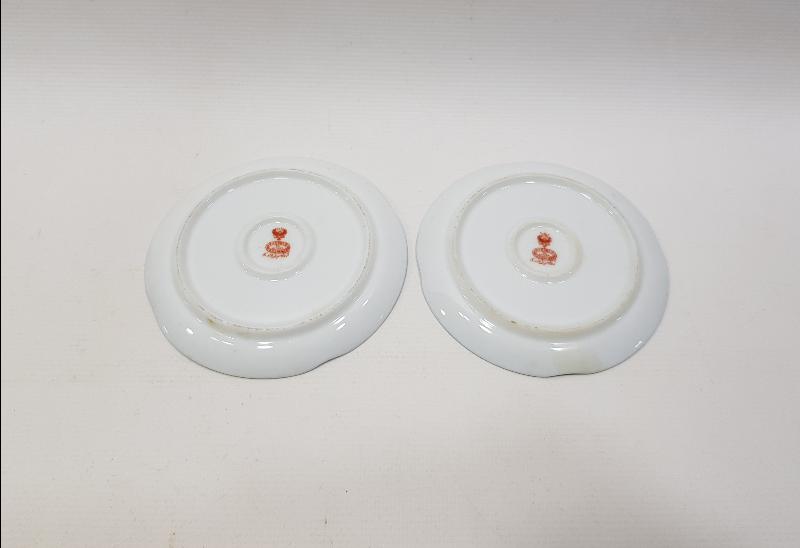 OSMANLICA KUZNETSOV DAMGALI BİR ÇİFT KAHVE FİNCANI TABAĞI 