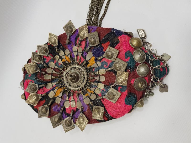 TÜRKMEN İŞİ KADIN BAŞLIĞI