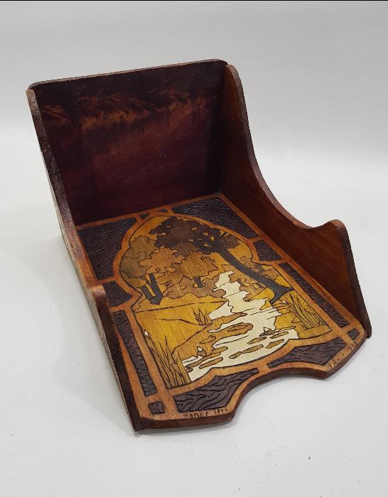 1935 TARİHLİ KÖK BOYALI AHŞAP DUVAR RAFI