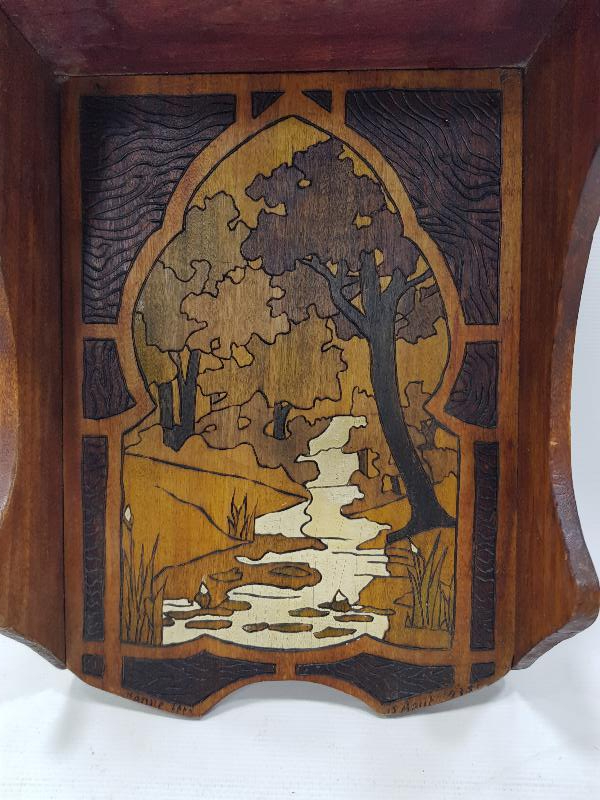 1935 TARİHLİ KÖK BOYALI AHŞAP DUVAR RAFI