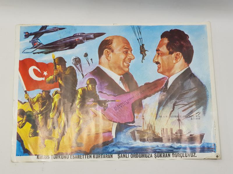1974 BÜLENT ECEVİT VE RAUF DENKTAŞ RESİMLİ KIBRIS ÇIKARMASI KONULU NADİR AFİŞ 