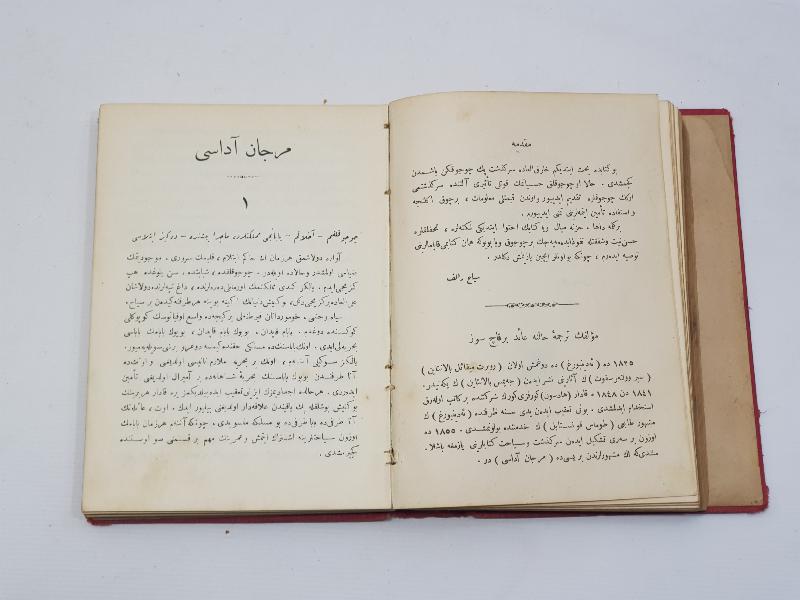 OSMANLICA İKİ ROMAN BİR KİTAPTA: KÜÇÜK KADINLAR & MERCAN ADASI