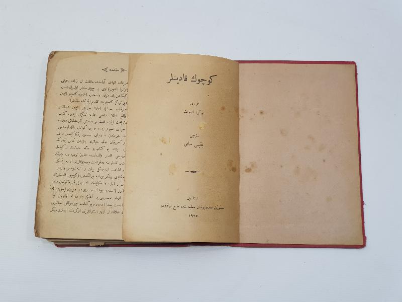 OSMANLICA İKİ ROMAN BİR KİTAPTA: KÜÇÜK KADINLAR & MERCAN ADASI