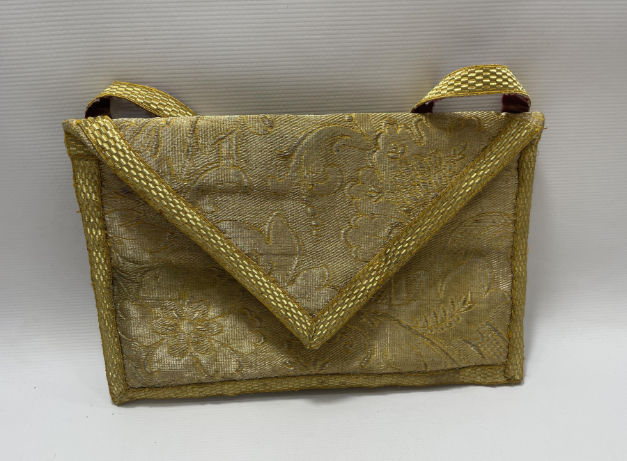 OSMANLI DÖNEMİ GÜMÜŞ SIRMA İŞÇİLİKLİ KUR'AN -I KERİM KABI