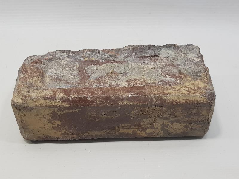 ÜZERİ OSMANLICA VE FRANSIZCA YAZILI ÇOK NADİR TUĞLA