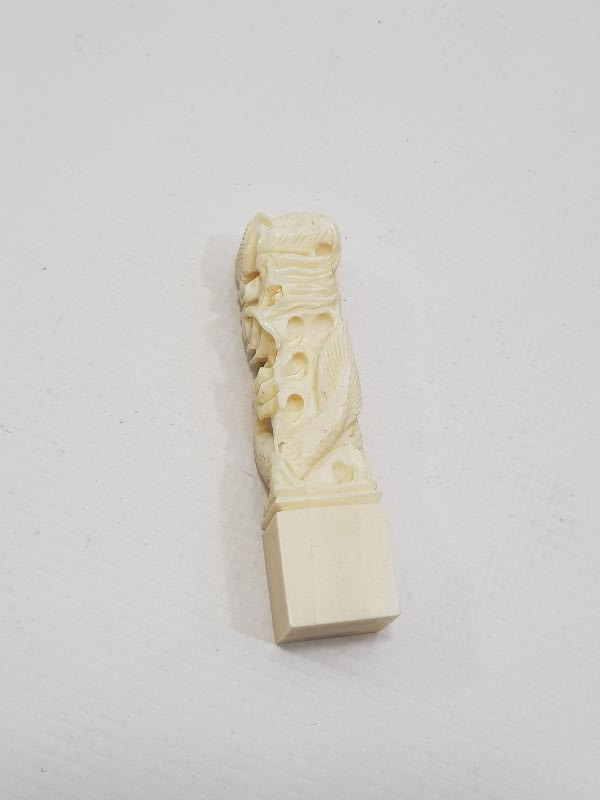 FİL DİŞİ EJDERHA FİGÜRLÜ MASA ÜSTÜ BİBLOSU