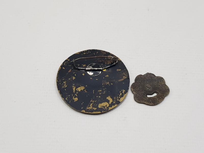 İKİ ADET NADİR İZCİ ROZET VE KOKART