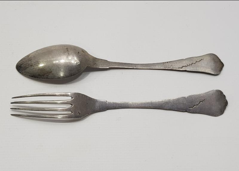 OSMANLI DÖNEMİ TUĞRALI, SAH DAMGALI VE ÇEŞNİLİ GÜMÜŞ ÇATAL KAŞIK TAKIMI