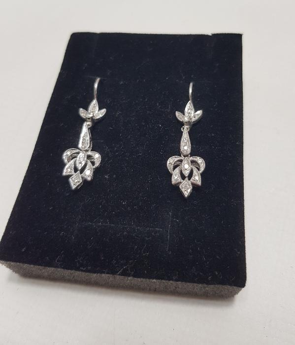 ÖZEL YAPIM PIRLANTA KÜPE