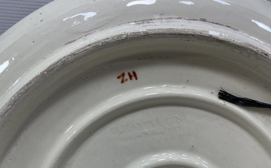 ÇİFTE KUMRULAR TESVİRLİ EL BOYAMA ÖZEL YAPIM KÜTAHYA İŞİ DUVAR TABAĞI