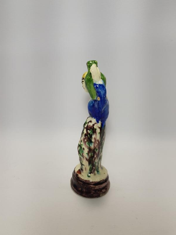 ÇOK NADİR KÜTAHYA SU TAŞIYAN KADIN BİBLOSU