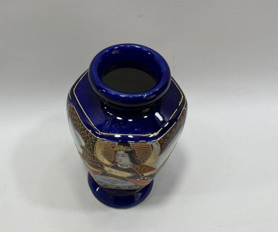 ESKİ ÇİN EL BOYAMA PORSELEN VAZO