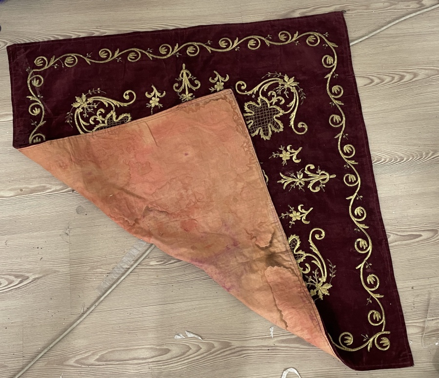 OSMANLI DÖNEMİ ÇİL KONDİSYONDA SIRMA İŞÇİLİKLİ GELİN BOHÇASI