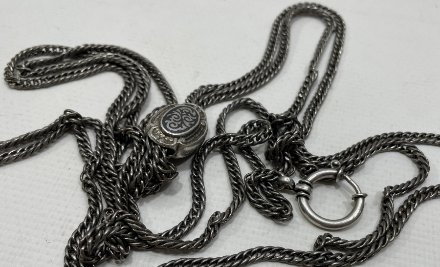 OSMANLI DÖNEMİ İPEK ZİNCİRLİ VE SÜRGÜSÜ SAVATLI GÜMÜŞ CEP SAATİ KÖSTEĞİ