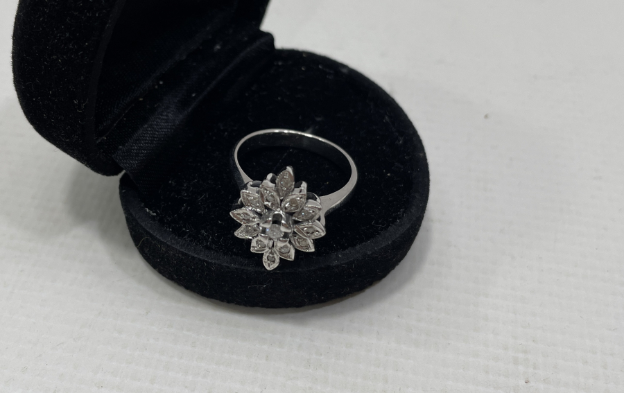 PIRLANTA TAŞLI ANTİKA YÜZÜK