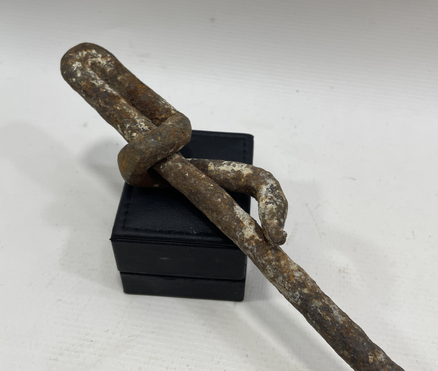 1. DÜNYA SAVAŞI DÖNEMİ ÇOK NADİR YILAN FORMUNDA İNGİLİZ ÇADIR KAZIĞI