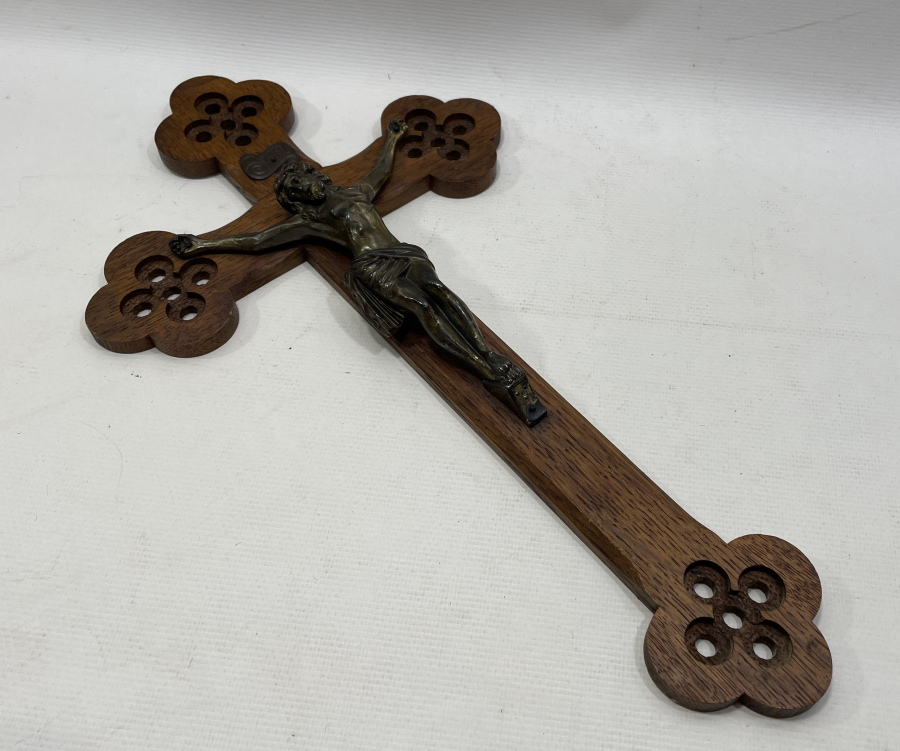 1900 BAŞLARI BÜYÜK BOY RUM HAÇI