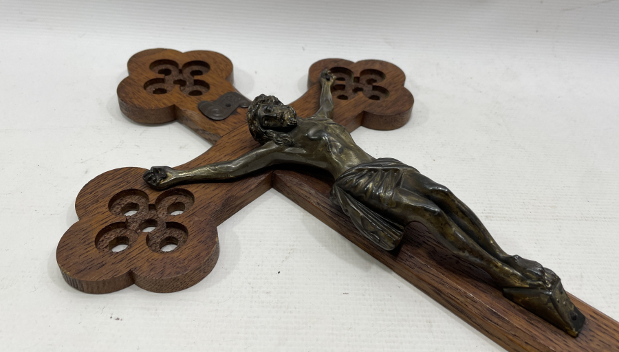 1900 BAŞLARI BÜYÜK BOY RUM HAÇI