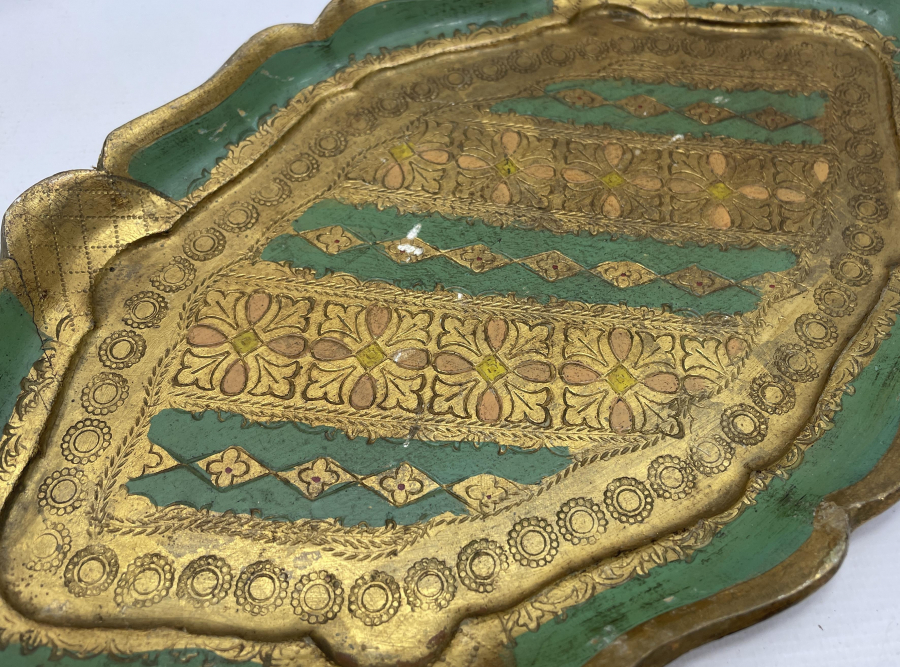 ALTIN YALDIZLI 1900 BAŞLARI AHŞAP TEPSİ