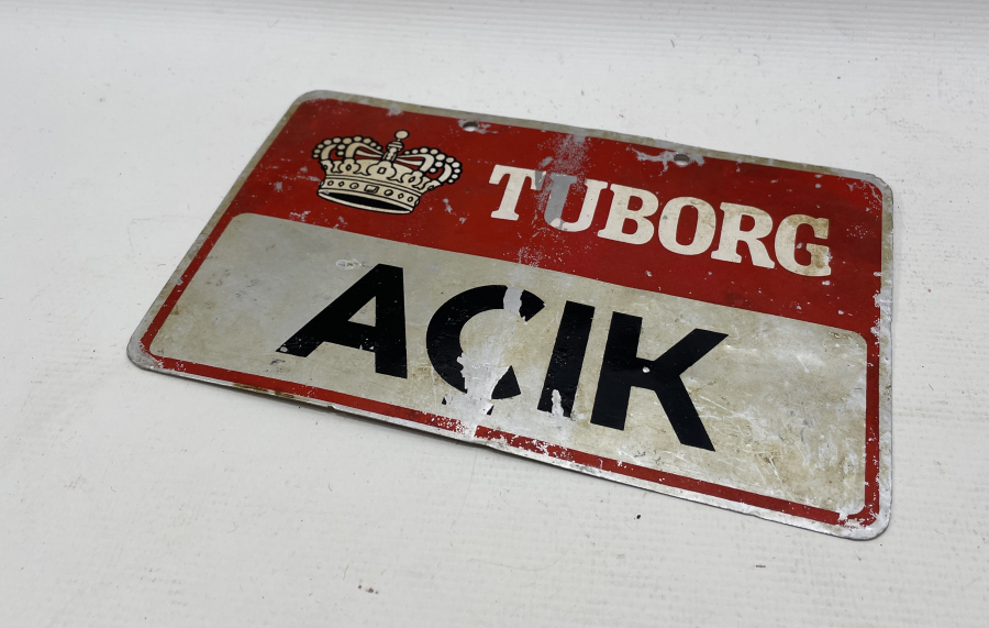 NADİR ANTİKA TUBORG LEVHASI