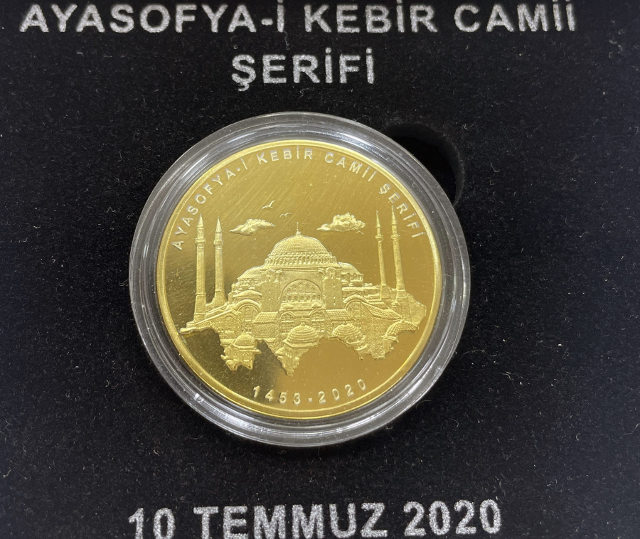 ORJİNAL KUTUSUNDA GÜMÜŞ AYASOFYA CAMİİ'NİN İBADETE AÇILIŞ HATIRASI