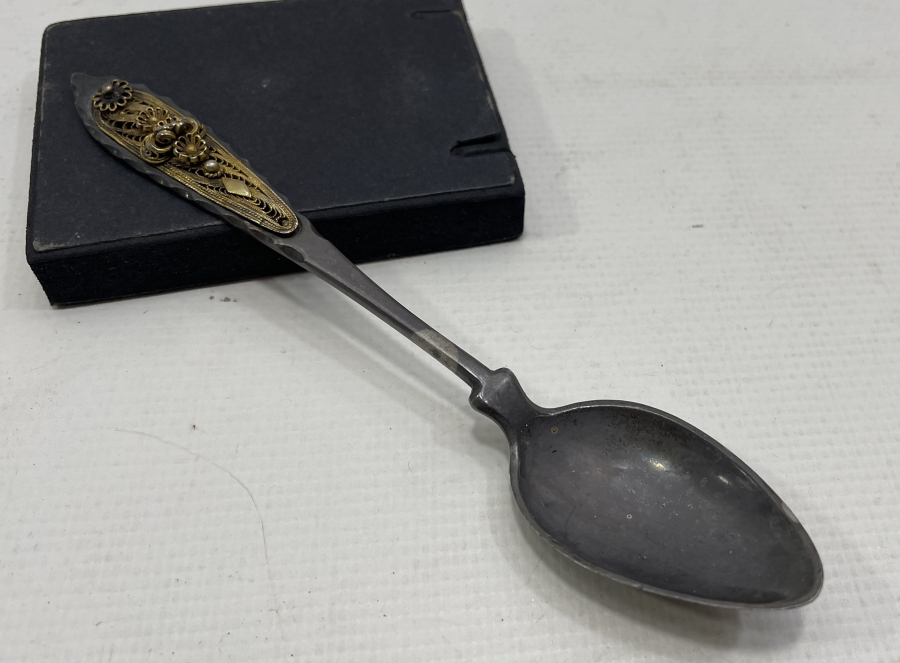 OSMANLI DÖNEMİ GÜMÜŞTEN MAMUL SAPI TELKARİ İŞÇİLİKLİ İZMİR İŞİ TATLI KAŞIĞI