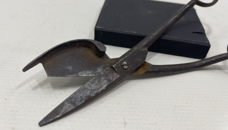 OSMANLI DÖNEMİ NADİR FORMDA MUM MAKASI