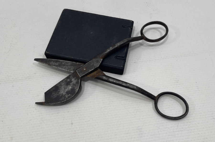 OSMANLI DÖNEMİ NADİR FORMDA MUM MAKASI