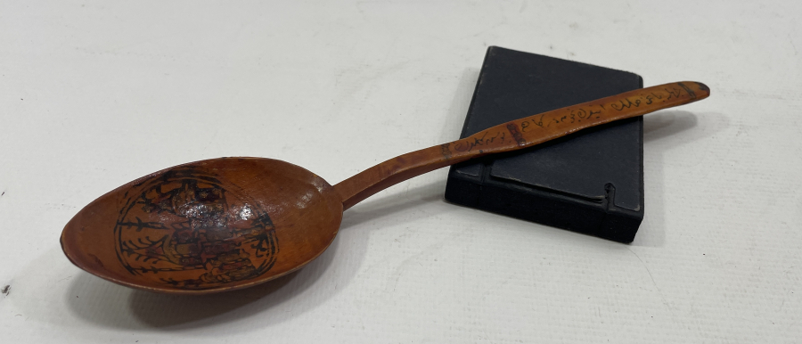 ÜZERİ OSMANLICA BEYİT YAZILI EL BOYAMA TAHTA KAŞIK