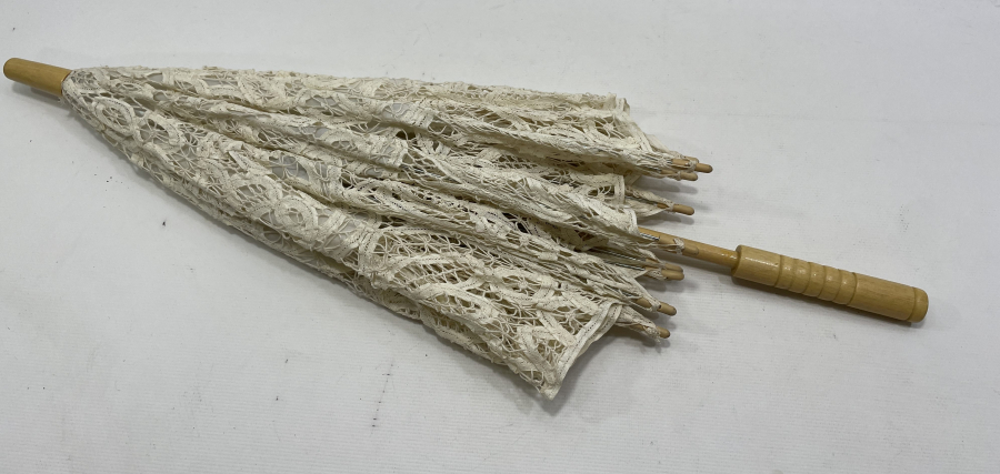 EL YAPIMI DANTEL HANIM EFENDİ ŞEMSİYESİ