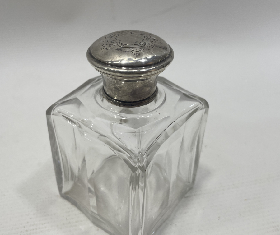 GÜMÜŞ KAPAKLI ANTİKA HOKKA