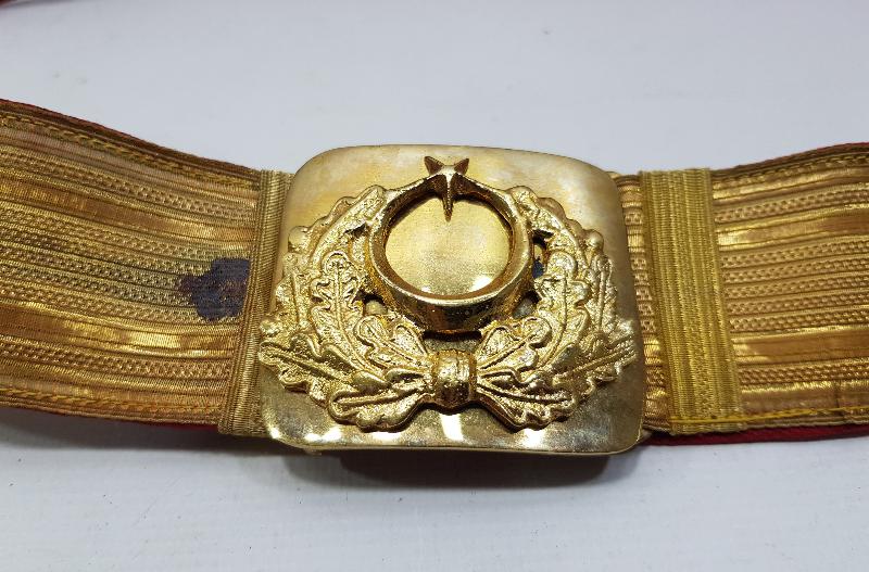 ALTIN SIRMA SUBAY KEMER TOKASI 