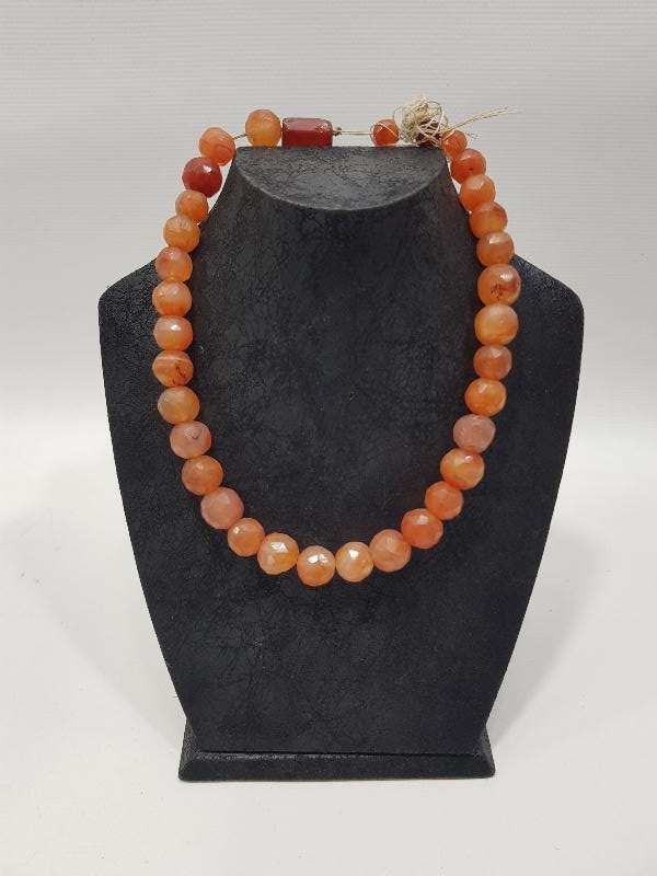 OSMANLI DÖNEMİ FASETA KESİM AKİK GERDANLIK 