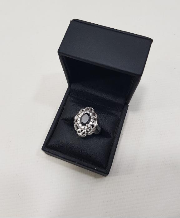 SİYAH TAŞLI GÜMÜŞ BAYAN YÜZÜK 