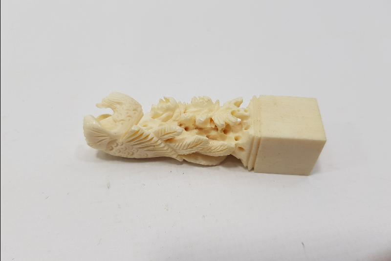 ANTİKA FİL DİŞİ MASA ÜSTÜ OBJESİ 