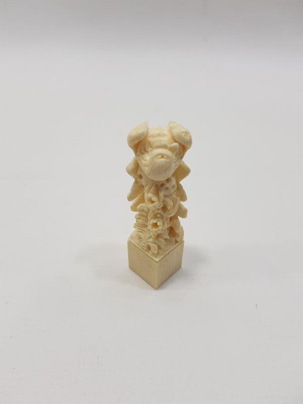 ANTİKA FİL DİŞİ MASA ÜSTÜ OBJESİ 