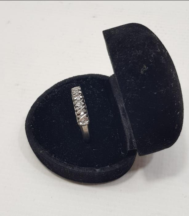 ANTİKA YEDİTAŞ PIRLANTA YÜZÜK 