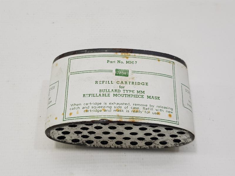 İKİNCİ DÜNYA SAVAŞI DÖNEMİ GAZ MASKESİ REFİLİ 