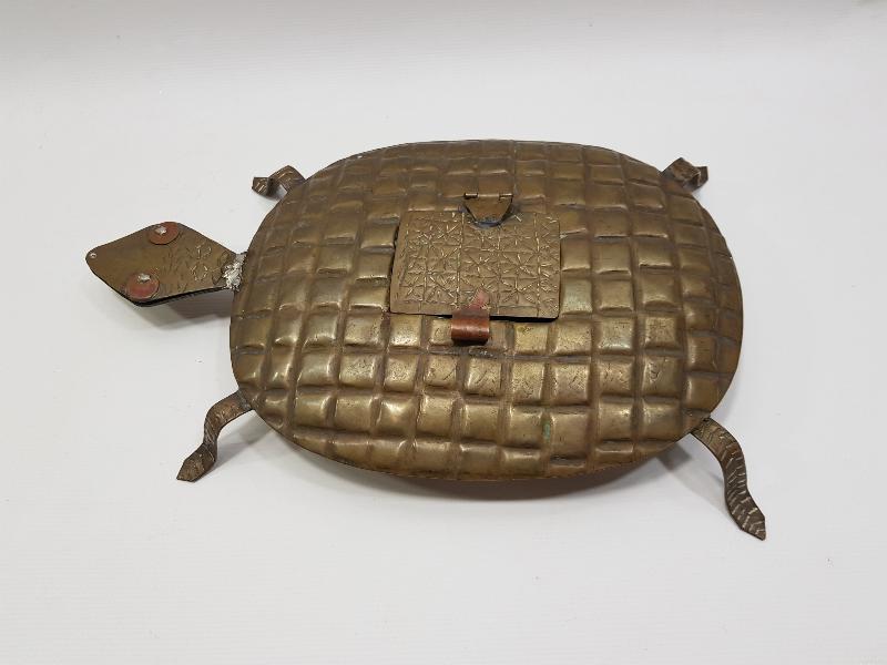 KAPLUMBAĞA FORMLU NADİR OBJE