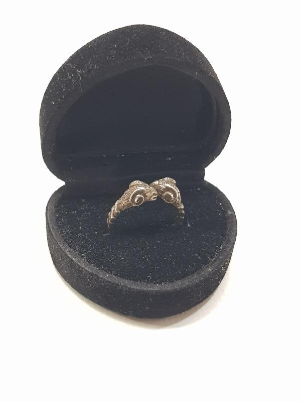 KOÇ FORMLU GÜMÜŞ YÜZÜK 