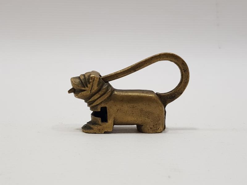 KÖPEK FORMLU ÇOK NADİR ANTİKA KİLİT