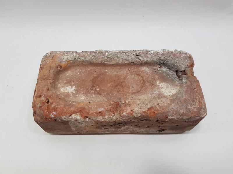 OSMANLICA YAZILI VE AY YILDIZLI NADİR TUĞLA 