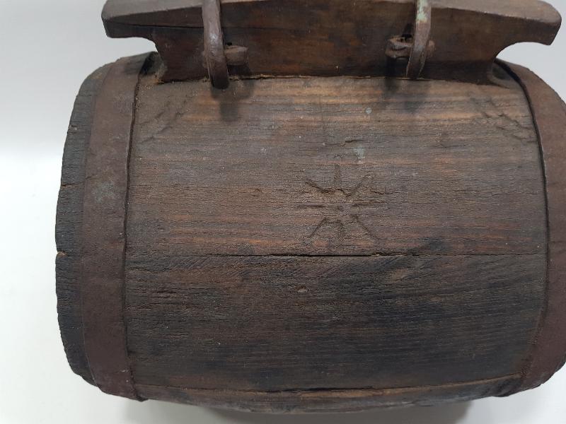 OSMANLI DÖNEMİ GEMİ TOPLARI İÇİN ÜZERİ AY YILDIZLI NADİR BARUT FIÇISI