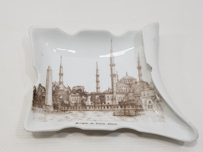 OSMANLI DÖNEMİ SULTANAHMET CAMİİ TEMALI PORSELEN KÜL TABLASI 