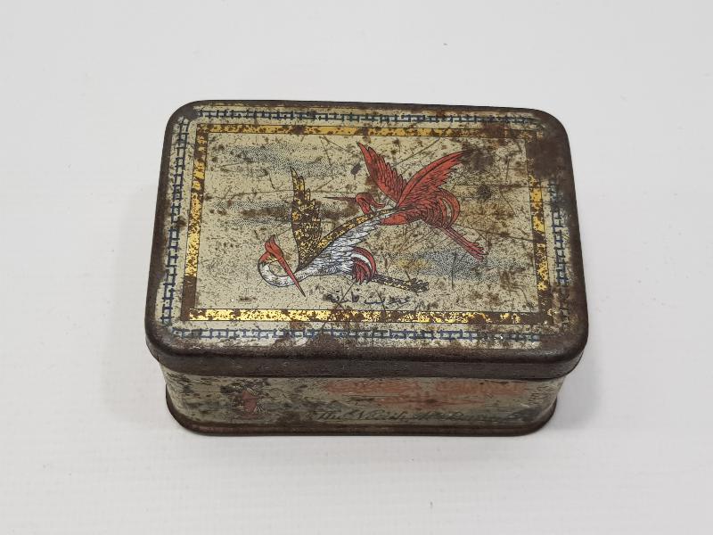 OSMANLICA YAZILI ALBAYRAK ÇAY KUTUSU