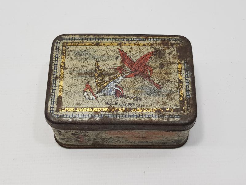 OSMANLICA YAZILI ALBAYRAK ÇAY KUTUSU