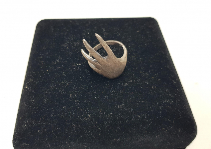 EL FORMLU GÜMÜŞ BAYAN YÜZÜĞÜ