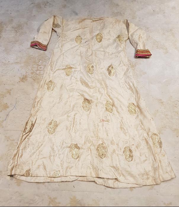 OSMANLI DÖNEMİ ALTIN SIRMA İŞLEMELİ İPEK ELMASİYE ELBİSE
