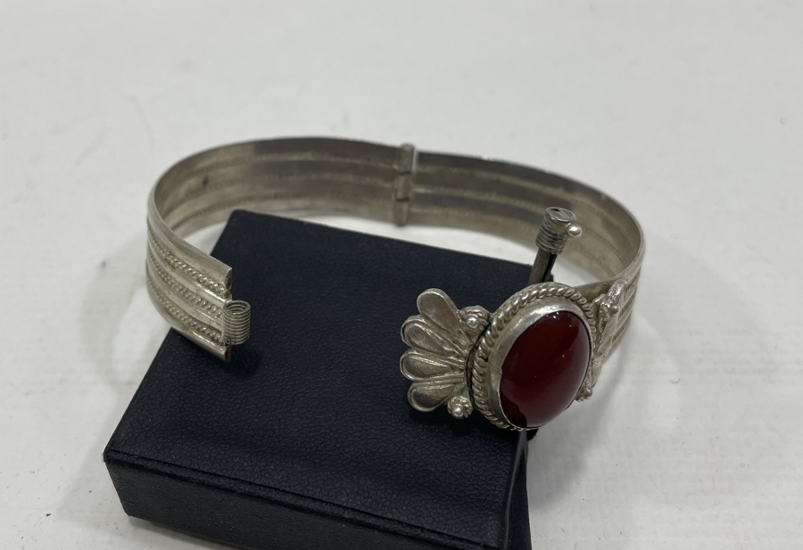 AKİK TAŞLI ÖZEL YAPIM GÜMÜŞ BİLEKLİK