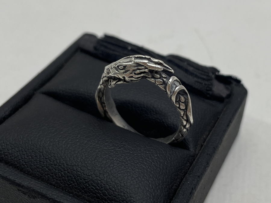 EJDERHA FORMUNDA ANTİKA GÜMÜŞ YÜZÜK